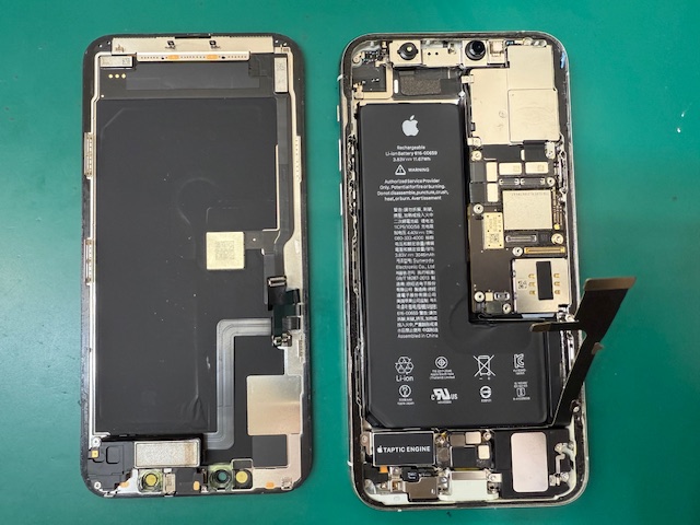 iPhone11 Pro（アイフォンイレブンプロ）のバッテリー交換ならスマホ修理工房アル・プラザ小杉店へ